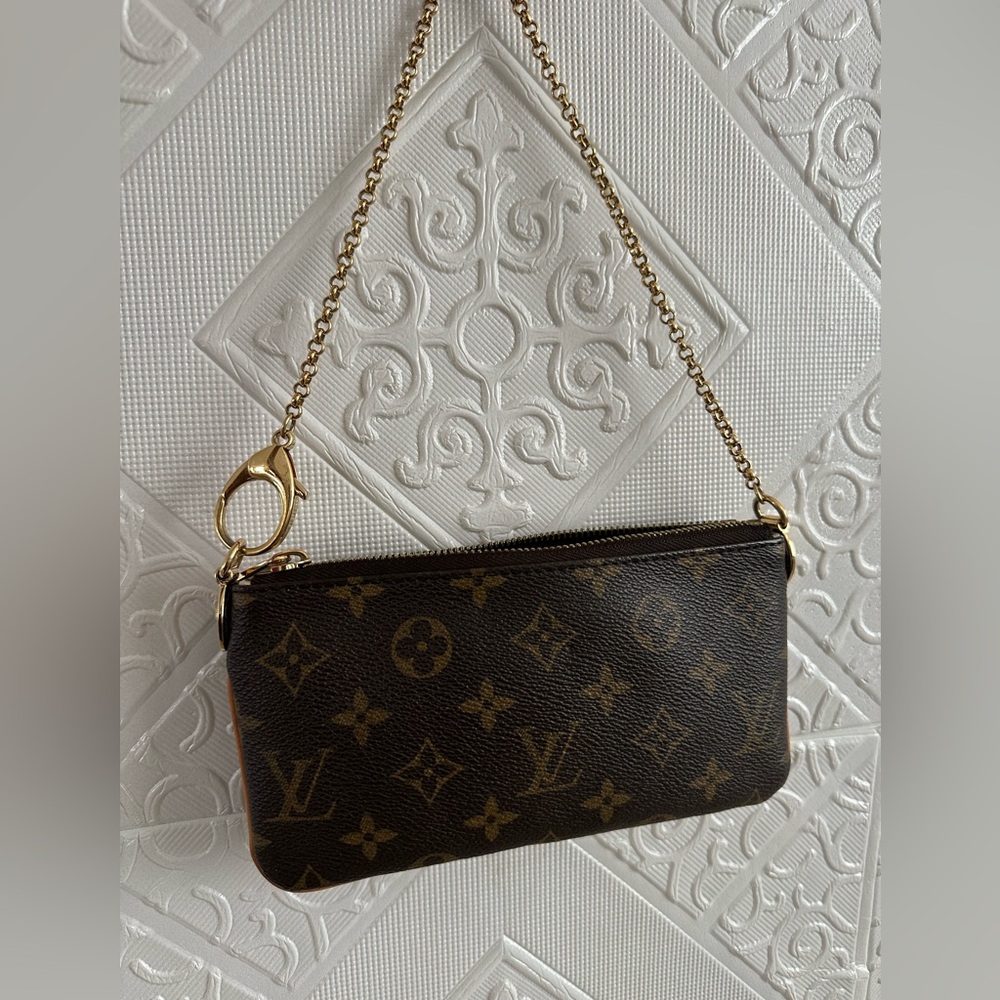 Louis Vuitton pochette Milla Clutch Wristlet - Picture 3 of 7
